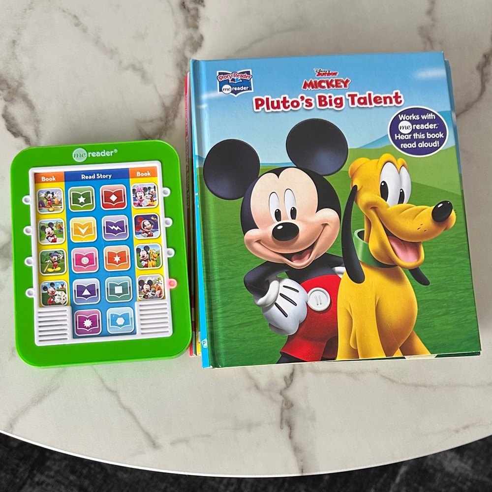 Disney Mickey and Pluto Interactive Learning 8 Books and Reader Set